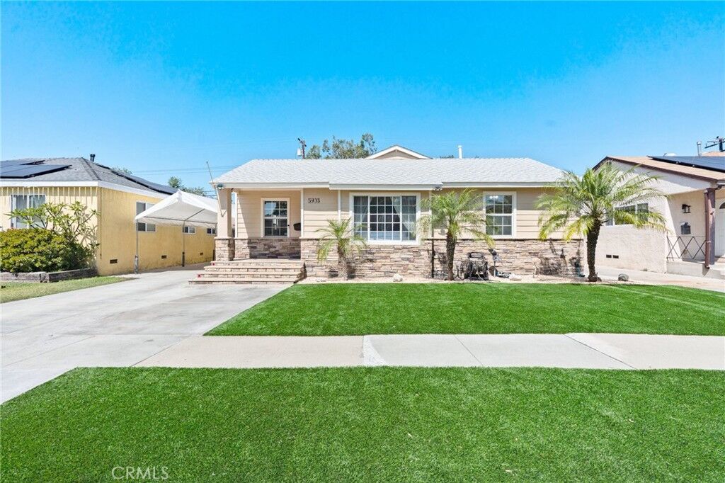 Property Photo:  5903 Hazelbrook Avenue  CA 90712 