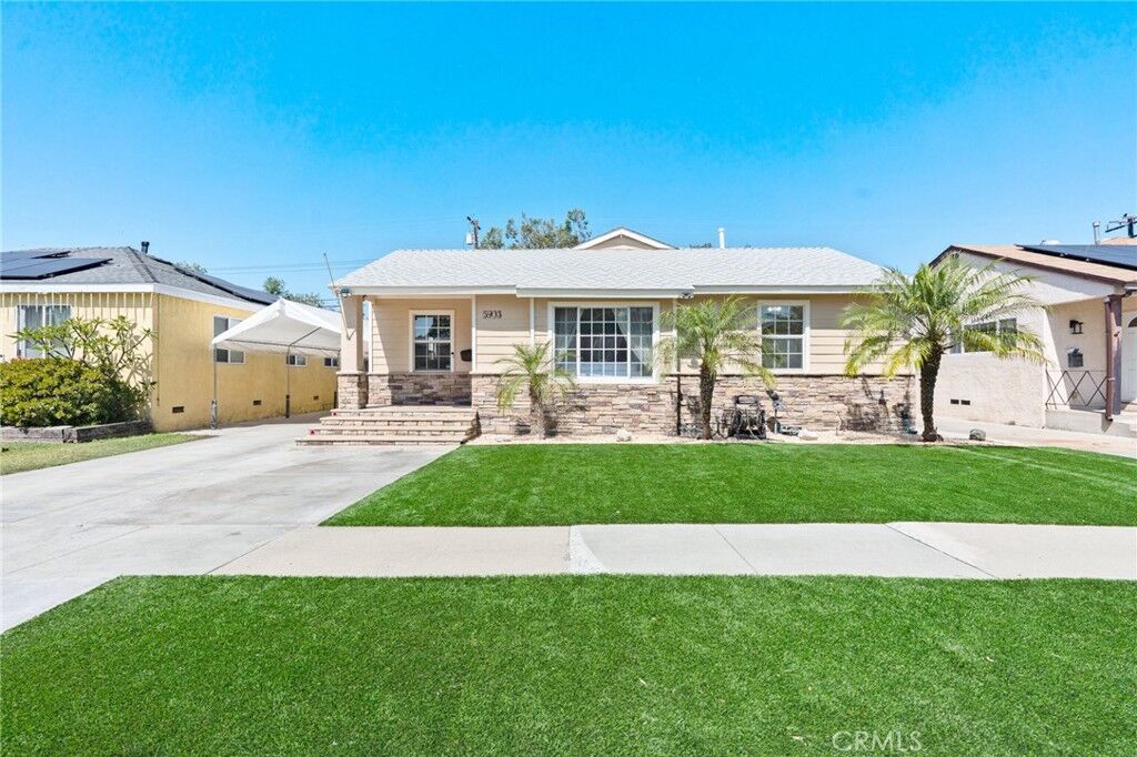 Property Photo:  5903 Hazelbrook Avenue  CA 90712 
