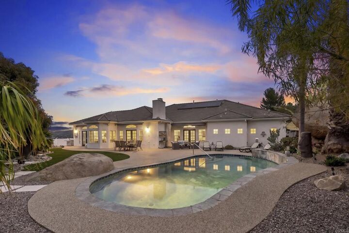 Property Photo:  1221 Vista Grande Road  CA 92019 