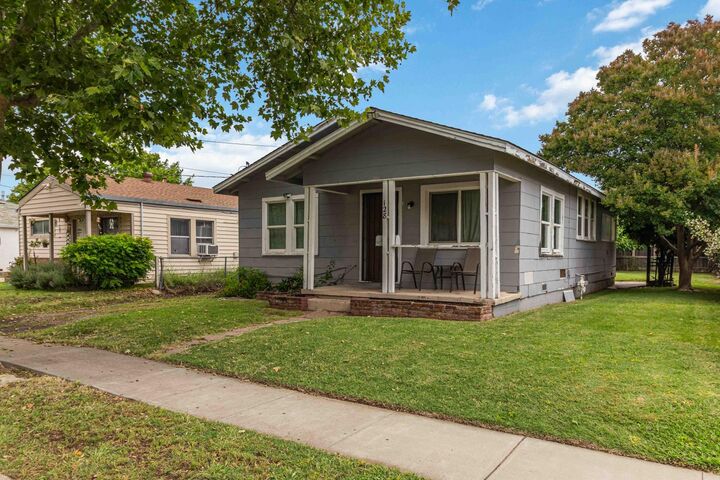 Property Photo:  128 Duranta Street  CA 95678 