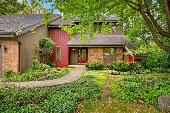 Property Photo: 8655 Hunters Way MN 55124