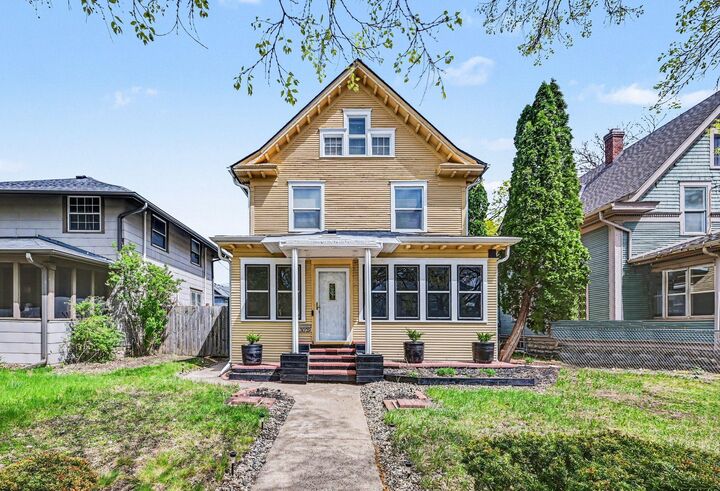 Property Photo:  3029 Elliot Avenue  MN 55407 