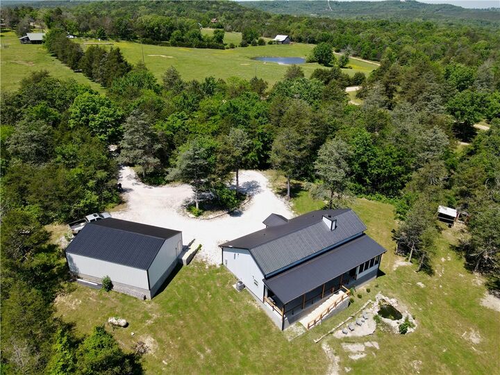 Property Photo:  865 County Road 212  AR 72631 