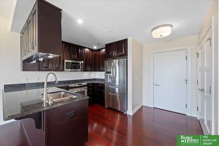 Property Photo:  3201 Dodge Court 5407  NE 68131 