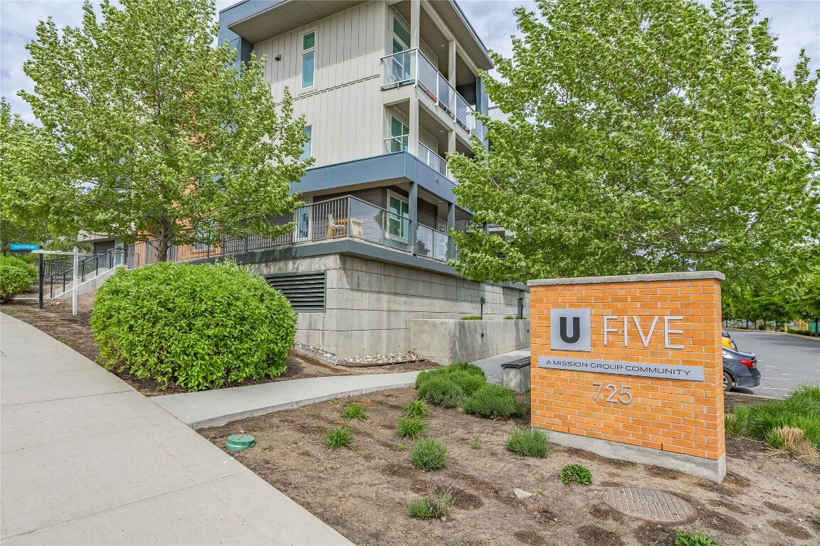 Photo de la propriété: 725 Academy Way 222 BC V1V 3A4