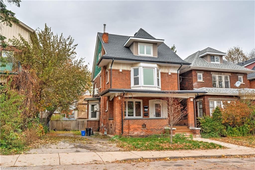 Property Photo:  152 Sanford Avenue S Lower  ON L8M 2G9 
