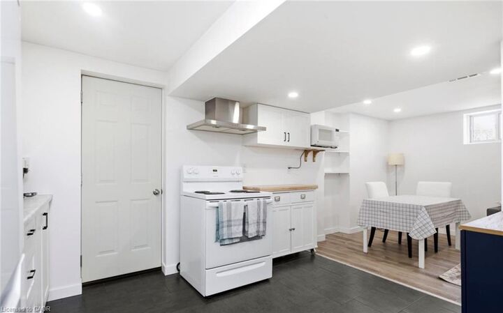 Property Photo:  542 Walmer Road Lower  ON L8H 3E6 