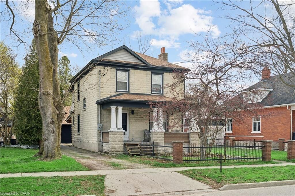 Property Photo:  855 Hamilton Street  ON N3H 3E7 