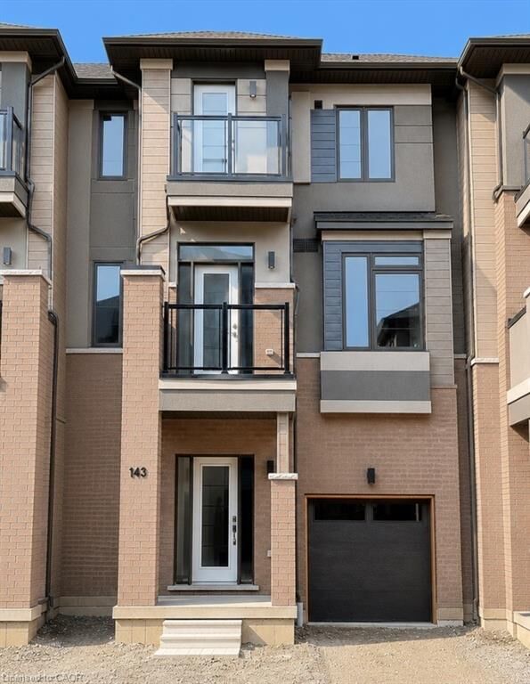 Property Photo:  660 Colborne Street W 143  ON N3T 5L5 