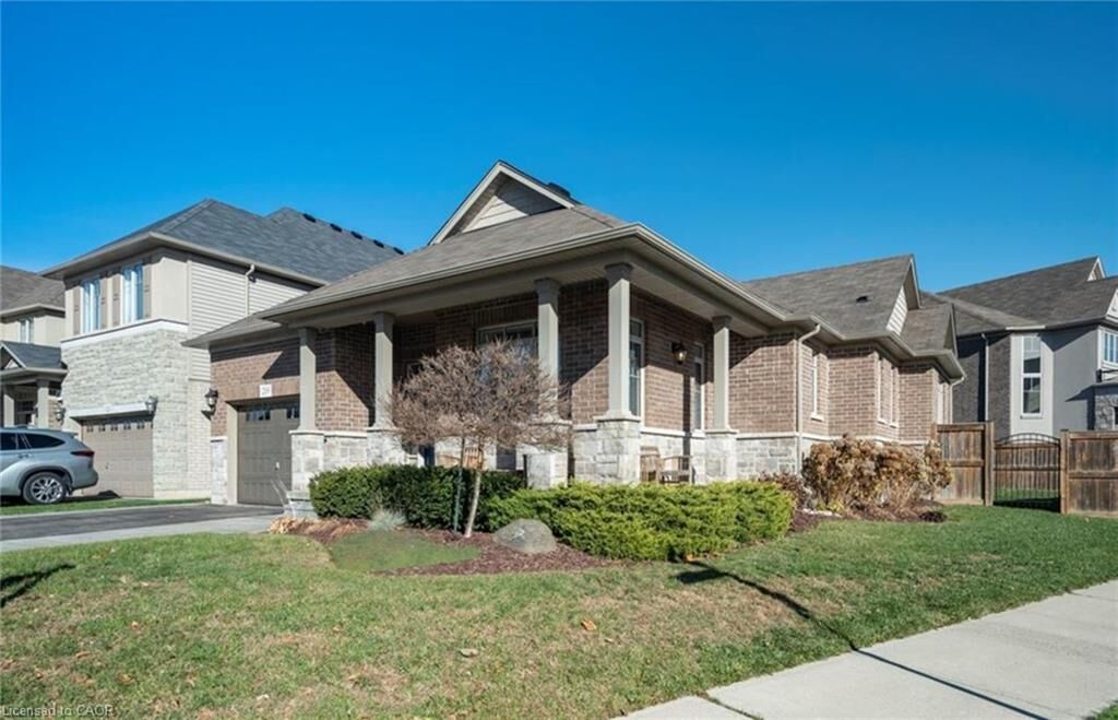 Property Photo:  219 Falconridge Drive  ON N2K 0B6 