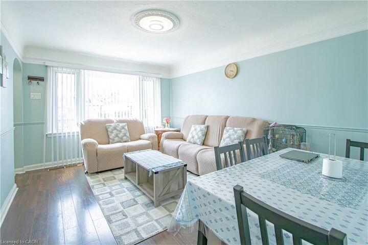 Property Photo:  360 Hale Street  ON N5W 1G4 