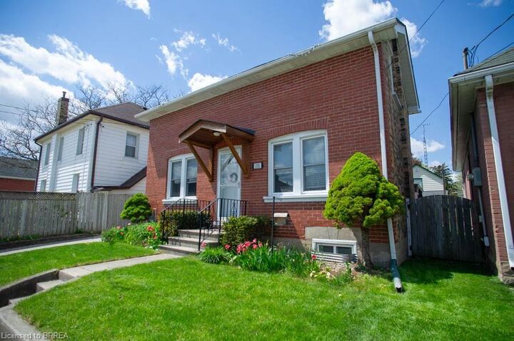 Property Photo:  131 Superior Street  ON N3S 2L1 