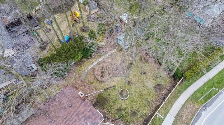 Property Photo:  462 Hazel Street  ON N2L 3R1 