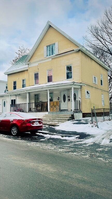 Property Photo:  72-74 Mason St  MA 01610 