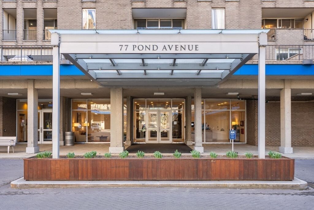 Property Photo:  77 Pond Avenue 804  MA 02445 