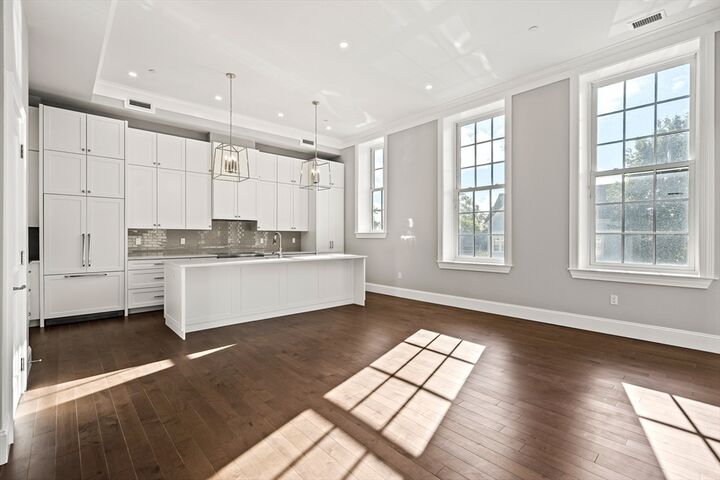 Property Photo:  20 Mechanic Square 2  MA 01945 