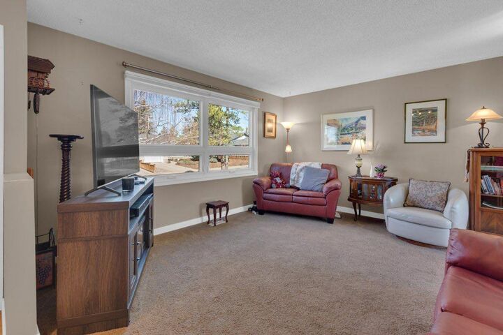 Property Photo:  16 Alcock Close  AB T1S 1H1 