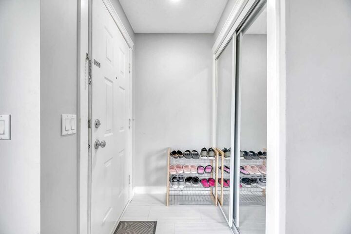 Property Photo:  6408 54 Street NE  AB T3J 1Z5 