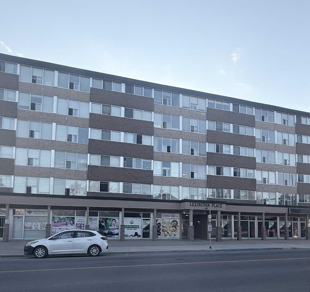 Property Photo:  4820 47 Avenue 405  AB T4N 6B9 