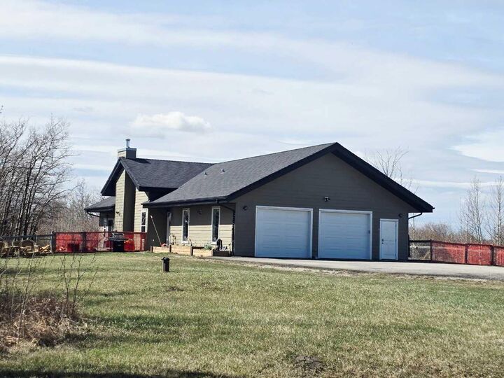 Property Photo:  272128 Range Road 291 NE  AB T4A 2V7 