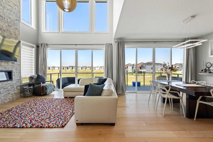 Property Photo:  52 Evansfield Manor NW  AB T3P 1J9 