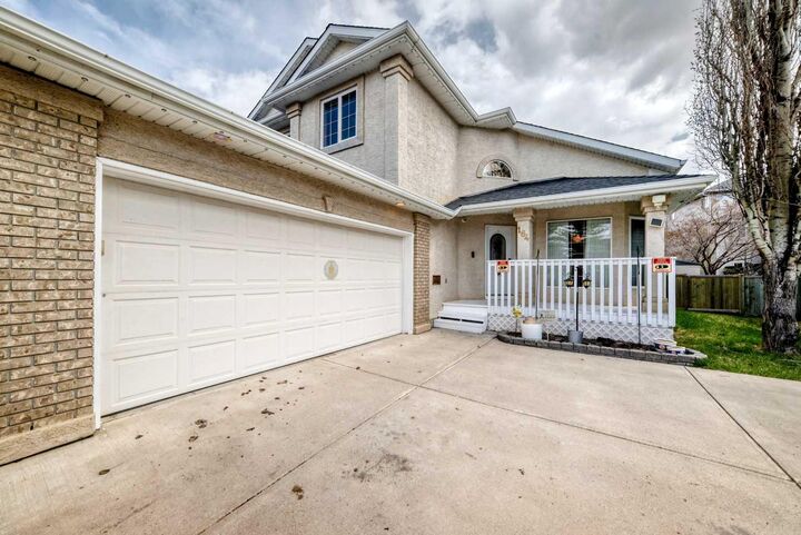 Property Photo:  164 Cove Road  AB T1X 1E4 