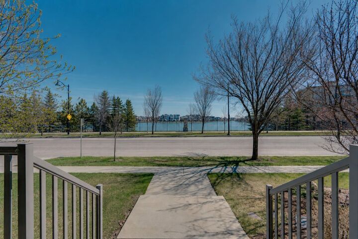 Property Photo:  2280 Mahogany Boulevard SE  AB T3M 1Y7 