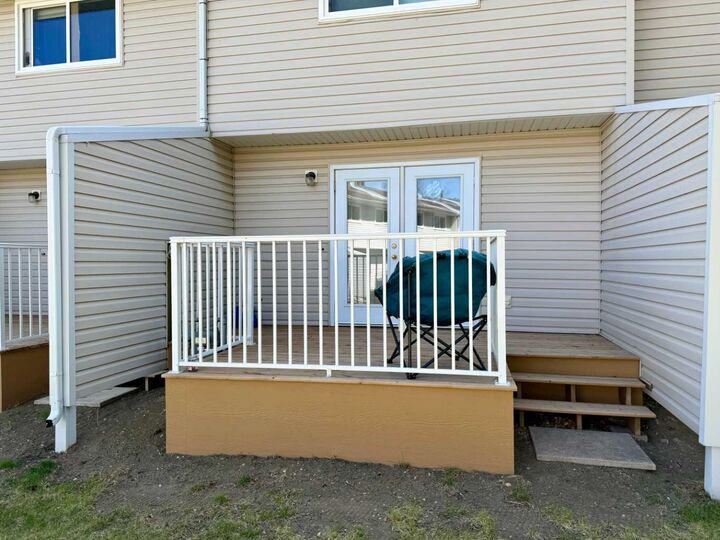 Property Photo:  55 Lemoyne Crescent W 56  AB T1K 4J7 