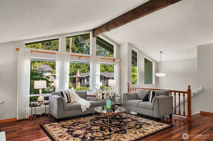 Property Photo:  21331  2nd Avenue SE  WA 98021 