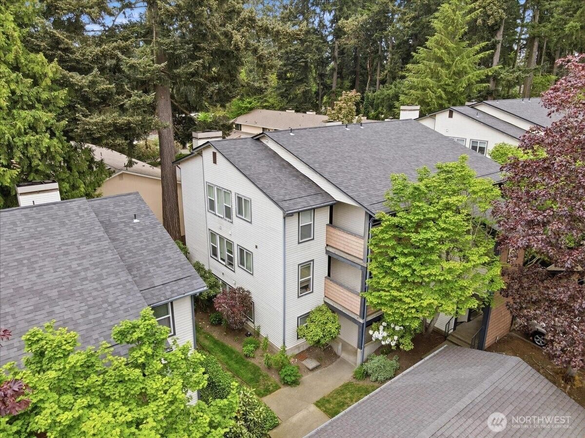 Property Photo:  8615  238th Street SW C101  WA 98026 