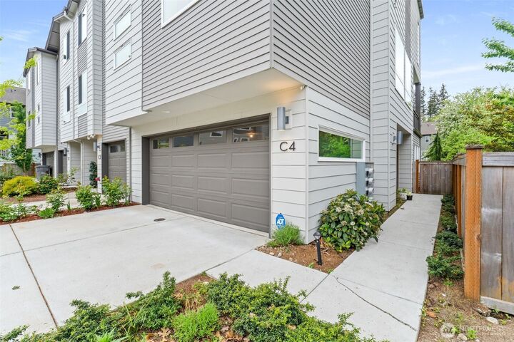Property Photo:  13628  Manor Way C4  WA 98087 