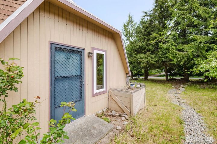 Property Photo:  27299  Baywood Drive NE  WA 98346 