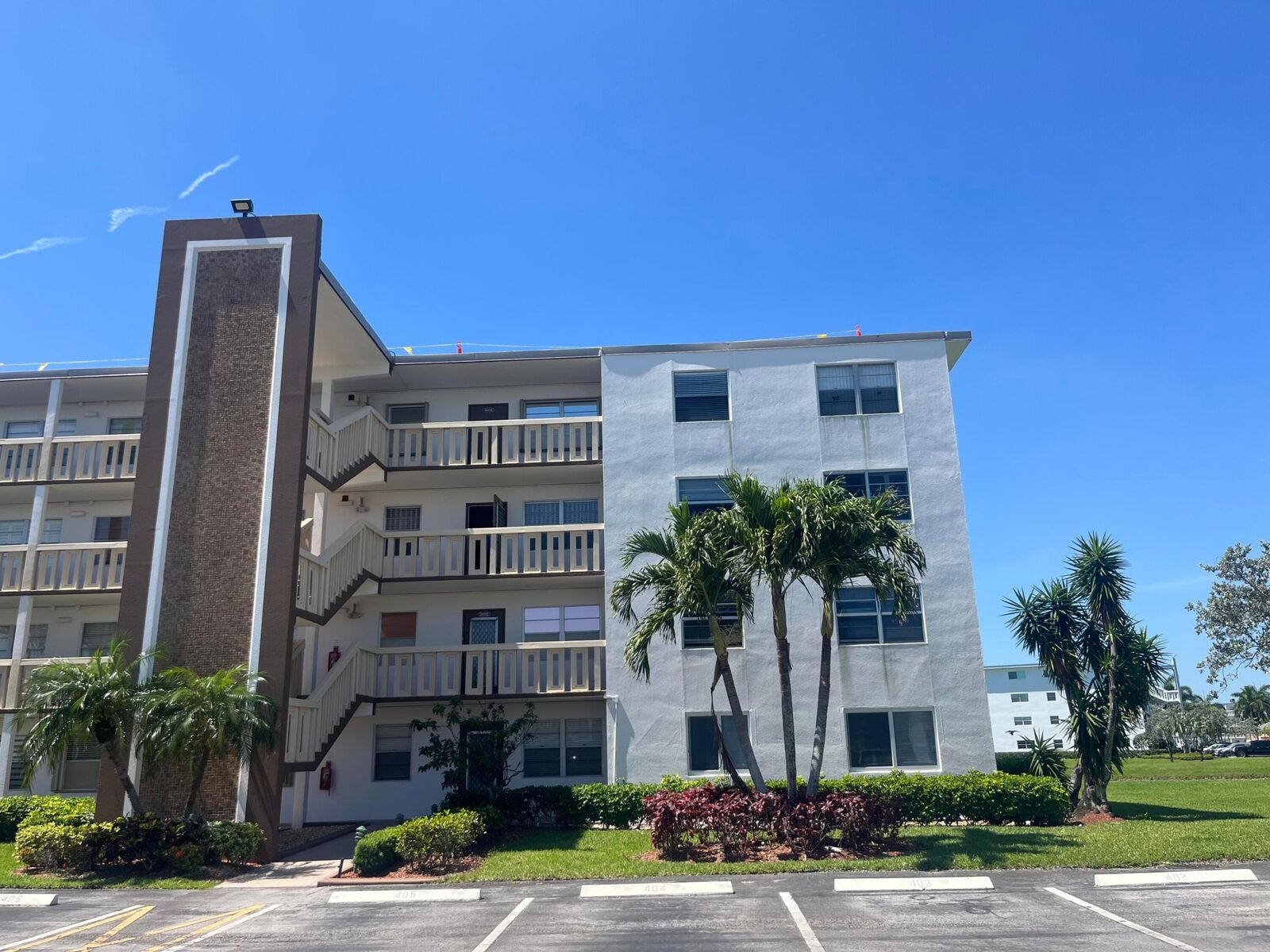 Property Photo:  4056 Guildford D  FL 33434 