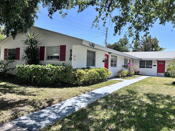 Property Photo:  630 Prosperity Farms Road 2  FL 33408 