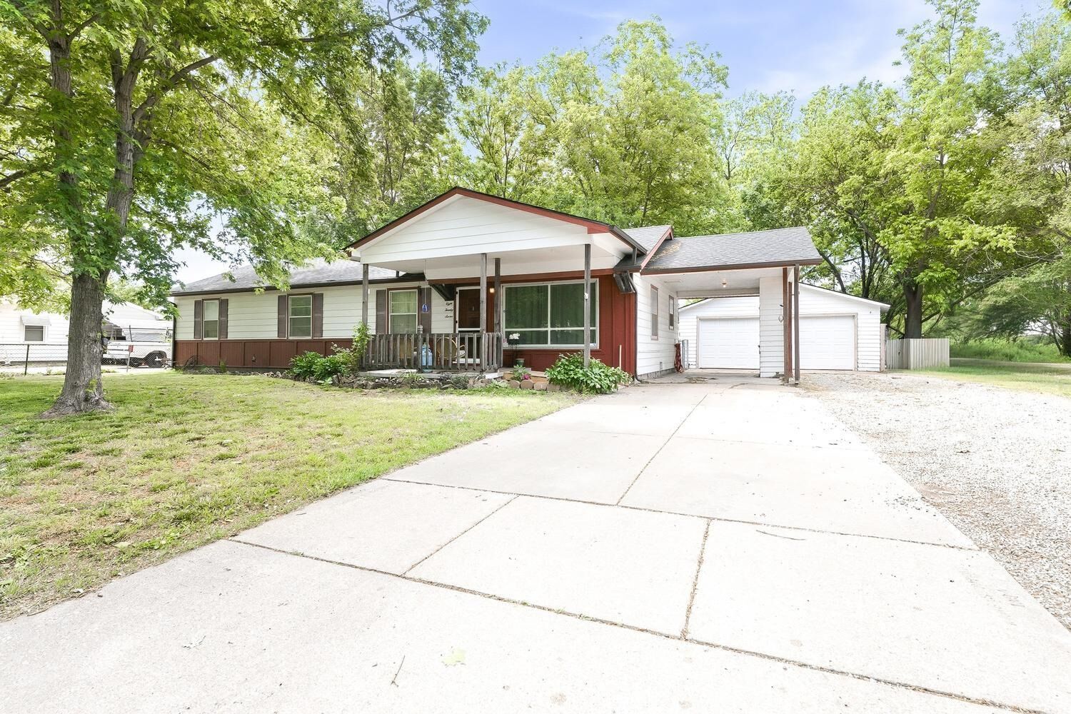 Property Photo:  827 W Hazel Ave  KS 67217 