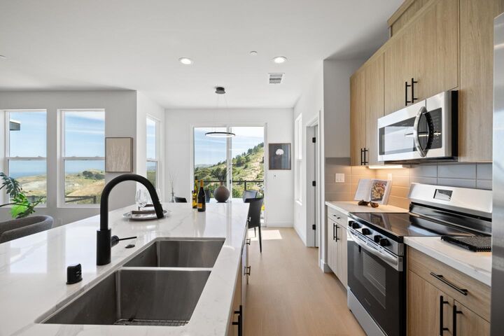 Property Photo: 819 Fassler Avenue CA 94044