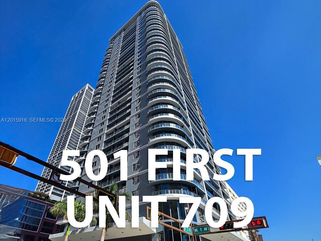 Property Photo:  121 NE 5 St 709  FL 33132 