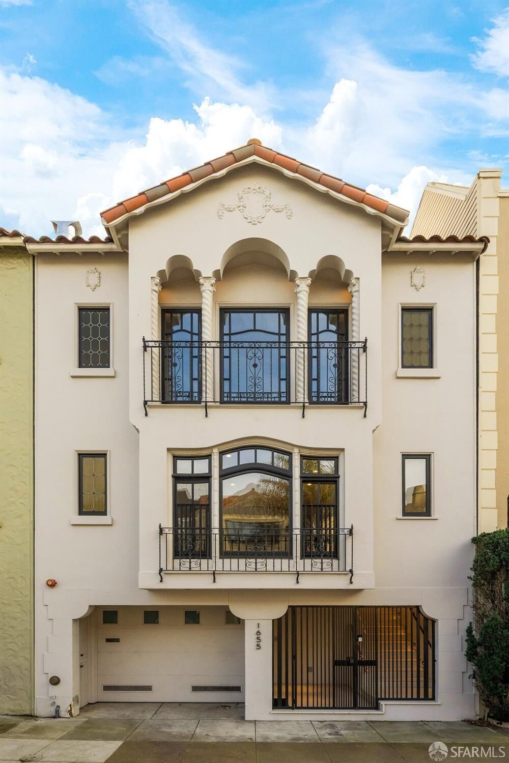 Property Photo:  1655 Beach Street  CA 94123 