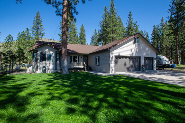Property Photo:  17417 Possum Way  CA 96094 
