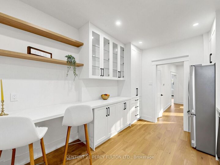 Property Photo:  26 Millicent Street  ON M6H 1W4 