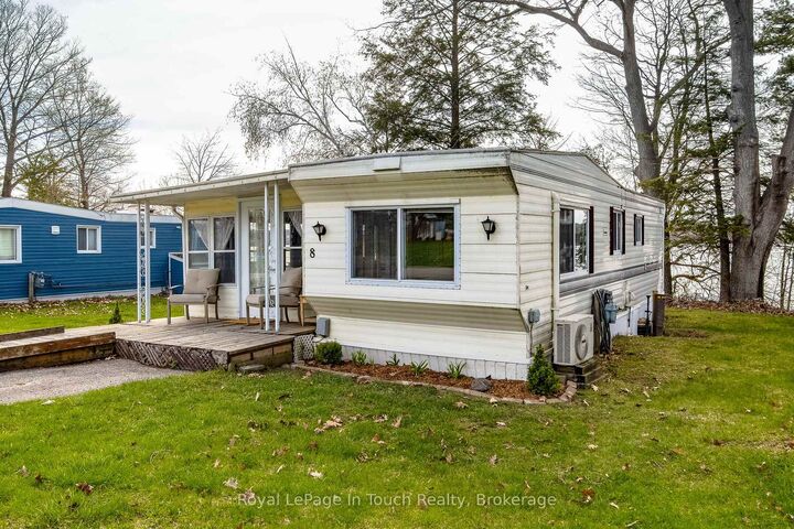 Property Photo: 8 Lakeshore Road ON L4R 0B9