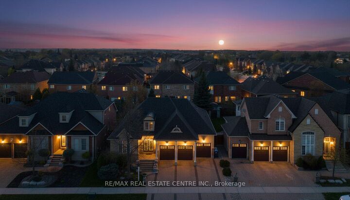 Property Photo: 10 Eiffel Boulevard ON L6P 1V9