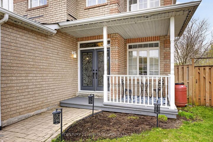 Property Photo:  1858 Emerald Court  ON L9S 2A5 
