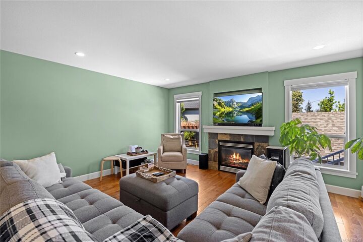 Property Photo:  1743 Flagstone Rd  BC V9X 1Y1 