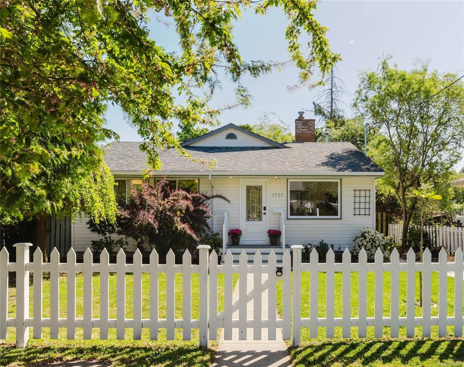 Property Photo:  1737 Amphion St  BC V8R 4Z8 