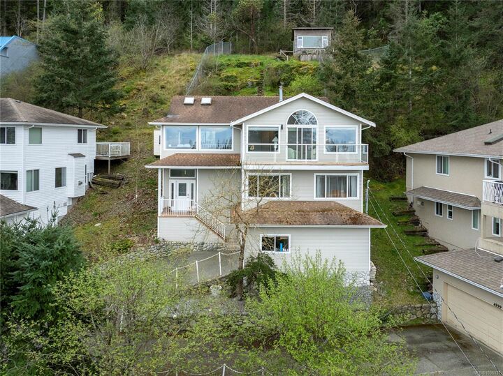 Property Photo:  4895 Laguna Way  BC V9T 5C2 