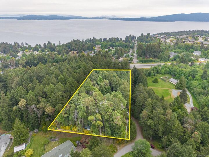 Property Photo:  721 Noowick Rd  BC V8H 1B5 
