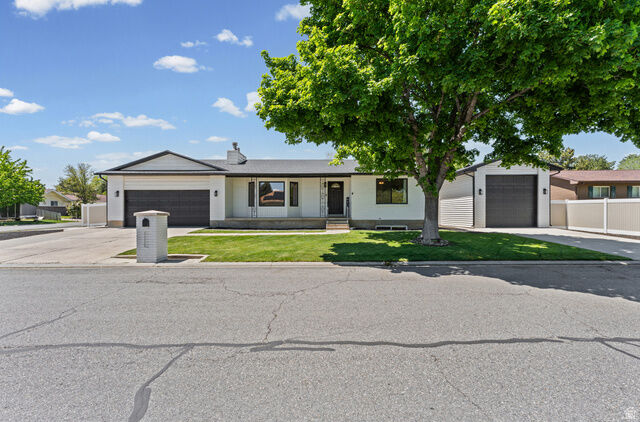 Property Photo:  9712 S Stonehaven St  UT 84009 