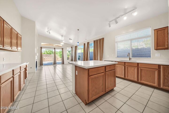 Property Photo:  1250 E Captain Dreyfus Avenue  AZ 85022 