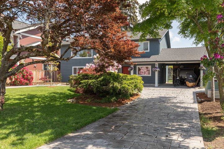 Property Photo: 4600 53 Street BC V4K 2Z1